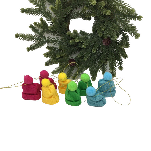 Knit Hat Toboggan Set/8 MINI TREE Ornaments Christmas Rainbow Colors New - Picture 5 of 6